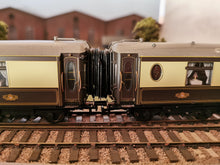 Load image into Gallery viewer, LS-08 Hornby Pullman/Gresley (New Model) Corridor Connecti﻿on