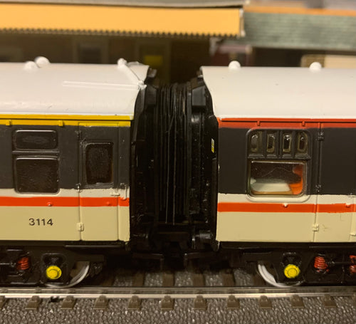 LS-W3 Replica Railways BR Mk1 Corridor Connection﻿